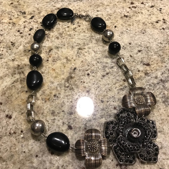 2 statement necklaces - Picture 2 of 7